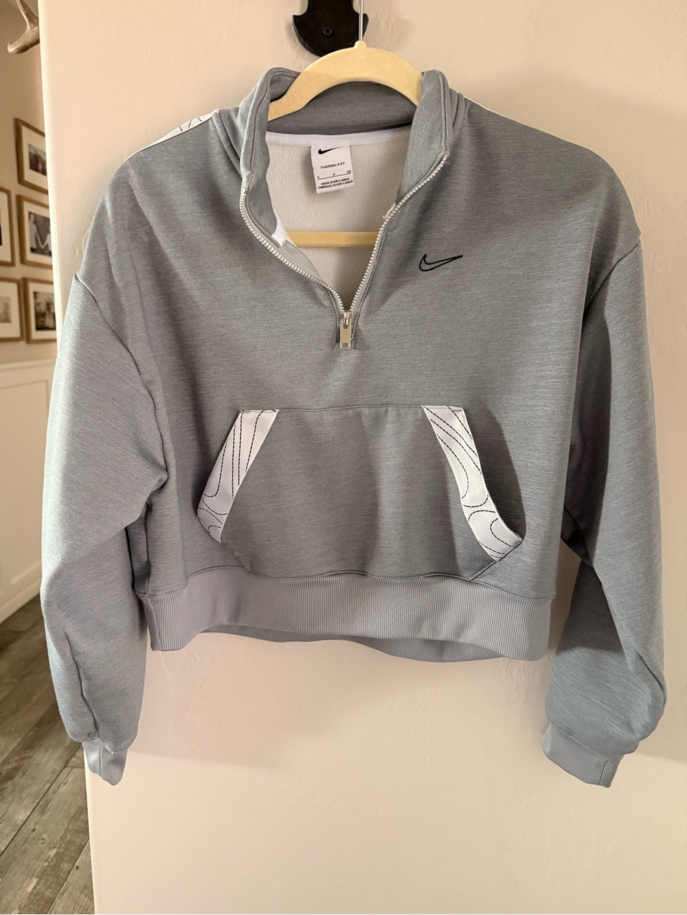 Nike Light Gray Cropped Half-Zip Sweatshirt with White Pocket Trim